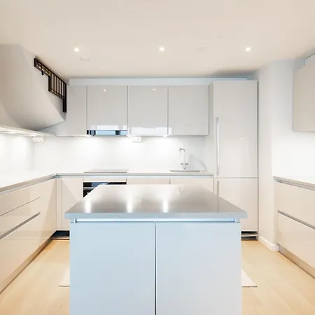 C44 Ultimate Luxury Waterfront Penthouse Lägenhet